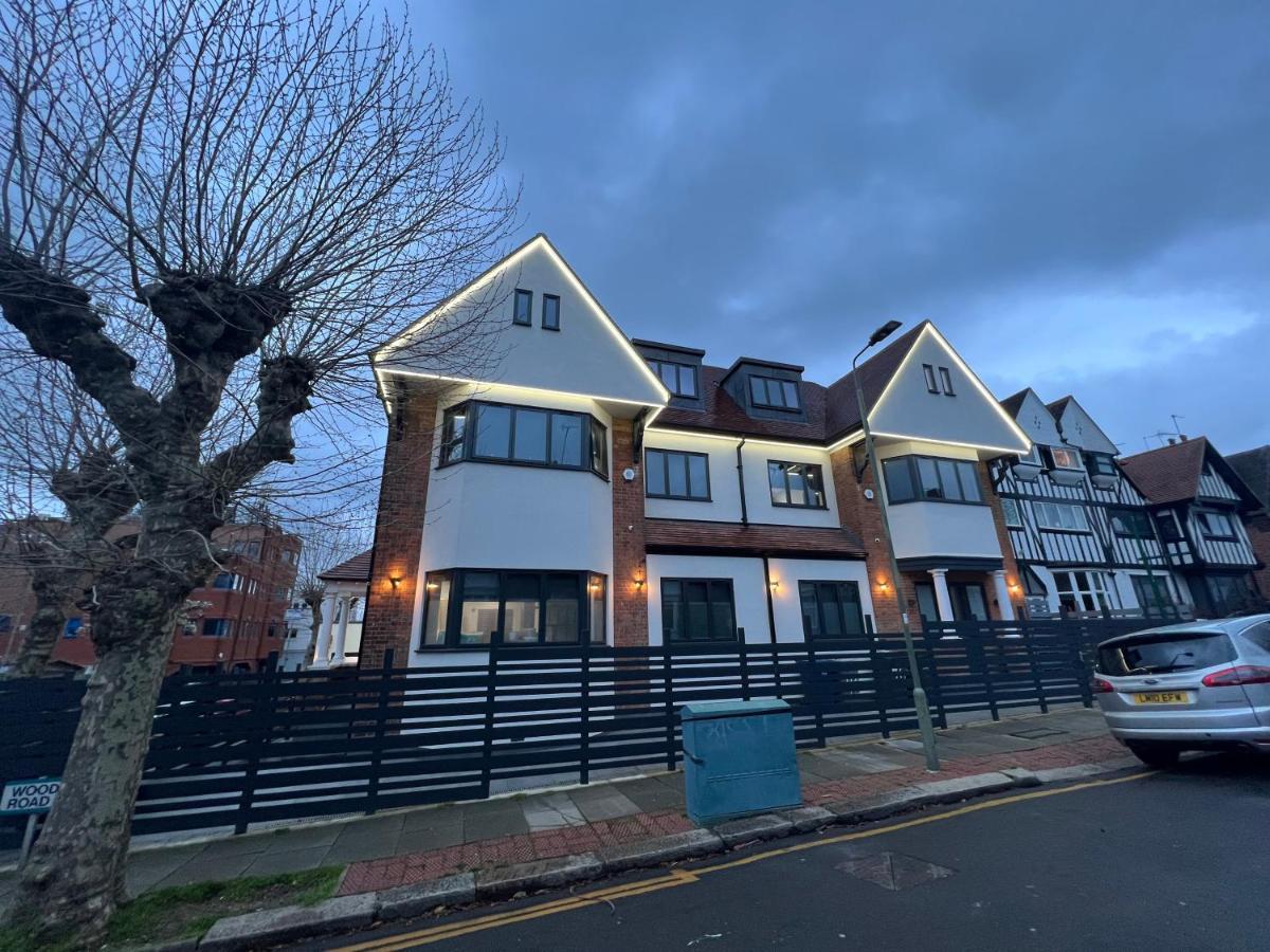 Golders Green Homes Лондон Экстерьер фото